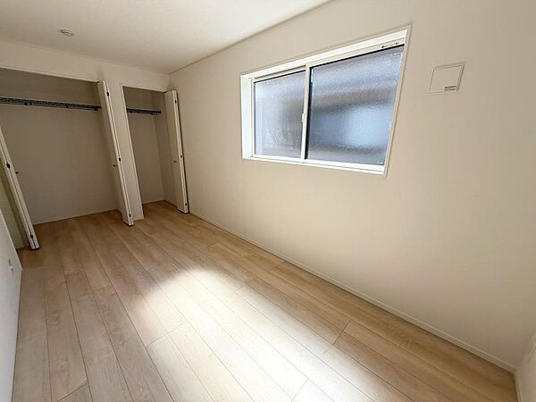 ☆各部屋大型収納完備☆子供部屋・主寝室にお好きにコーディネートしよう！！