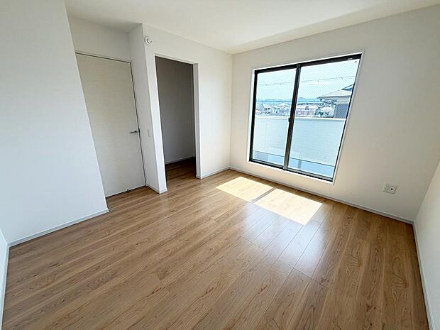 ☆各部屋収納完備☆子供部屋・主寝室にお好きにコーディネートしよう!!