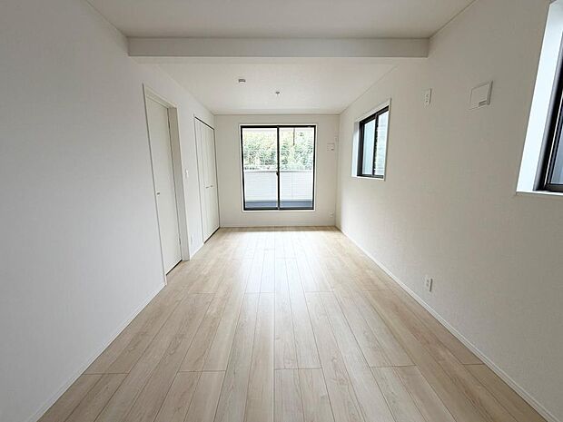 ☆各部屋大型収納完備☆子供部屋・主寝室にお好きにコーディネートしよう!!