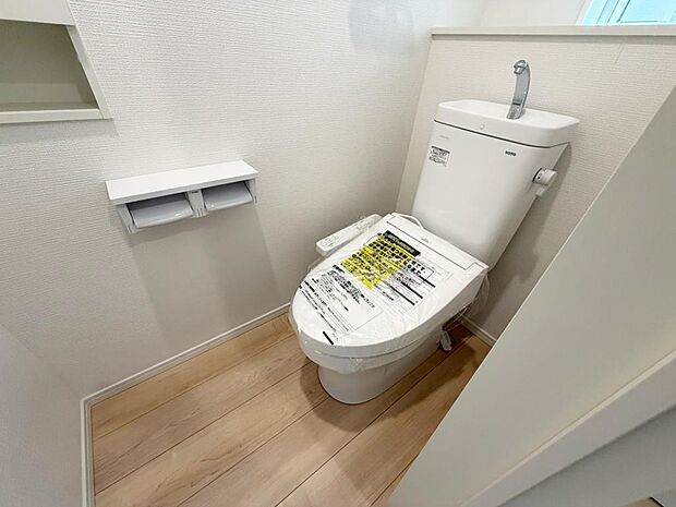 ☆ウレシイシャワートイレ☆1階・2階に完備！パパとのトイレ争いに終止符！！