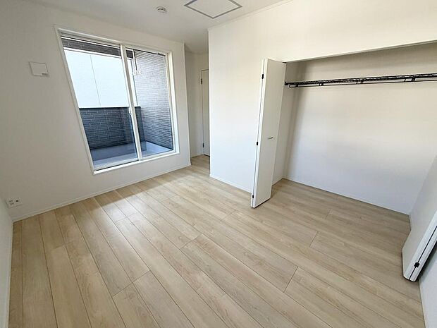 ☆各部屋大型収納完備☆子供部屋・主寝室にお好きにコーディネートしよう！！