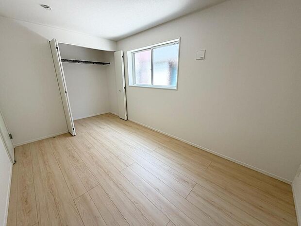 ☆各部屋大型収納完備☆子供部屋・主寝室にお好きにコーディネートしよう!!