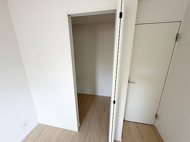 ☆ウォークインクローゼット☆テレワーク・趣味部屋でも!!