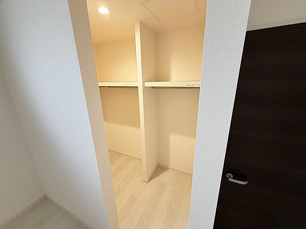 ☆ウォークインクローゼット☆テレワーク・趣味部屋でも!!