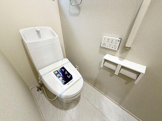 ☆ウレシイシャワートイレ☆1階・2階に完備！パパとのトイレ争いに終止符！！