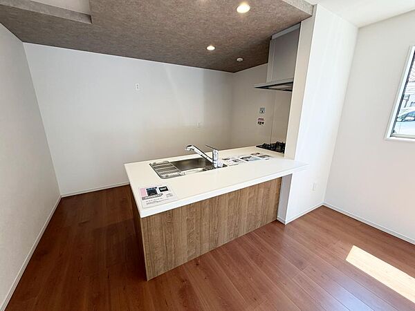 キッチンを拡大表示