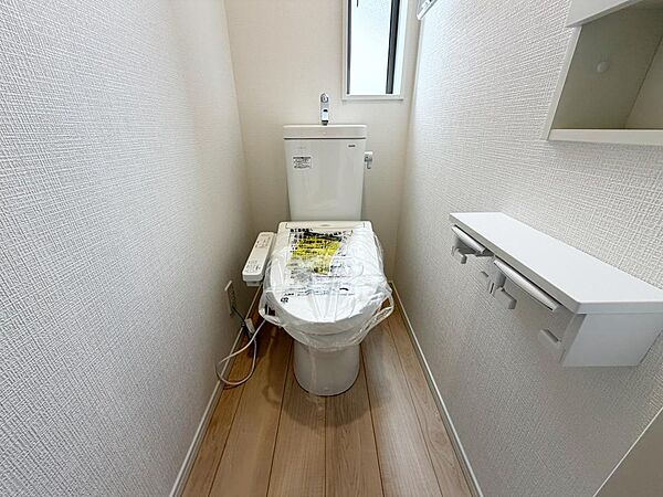 ☆ウレシイシャワートイレ☆1階・2階に完備！パパとのトイレ争いに終止符！！
