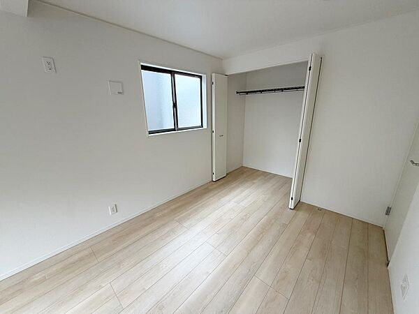 ☆各部屋大型収納完備☆子供部屋・主寝室にお好きにコーディネートしよう！！