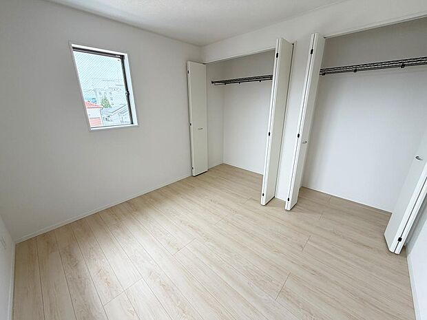 ☆各部屋大型収納完備☆子供部屋・主寝室にお好きにコーディネートしよう!!