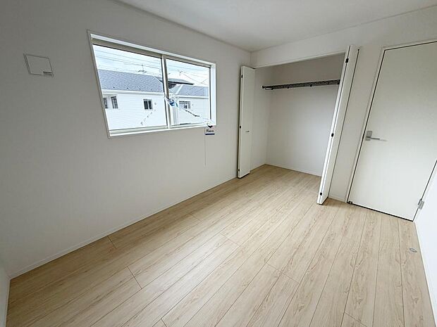 ☆各部屋大型収納完備☆子供部屋・主寝室にお好きにコーディネートしよう!!