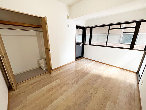 ☆各部屋大型収納完備☆子供部屋・主寝室にお好きにコーディネートしよう！！