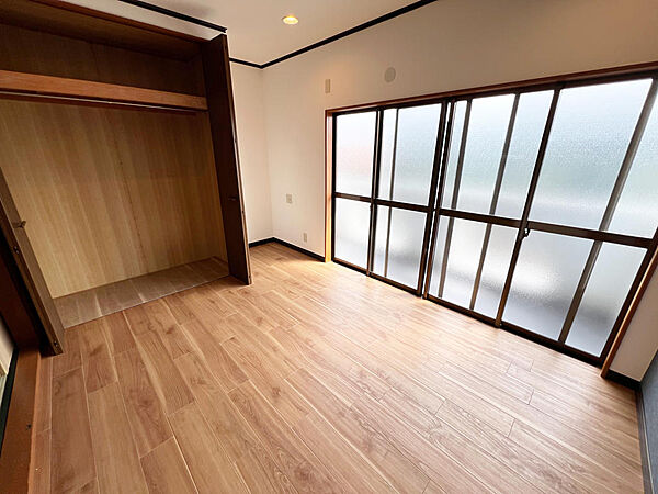 ☆各部屋大型収納完備☆子供部屋・主寝室にお好きにコーディネートしよう！！