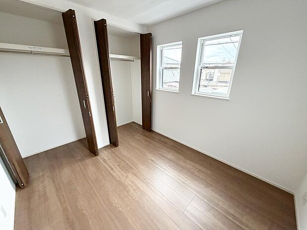 ☆各部屋大型収納完備☆子供部屋・主寝室にお好きにコーディネートしよう!!