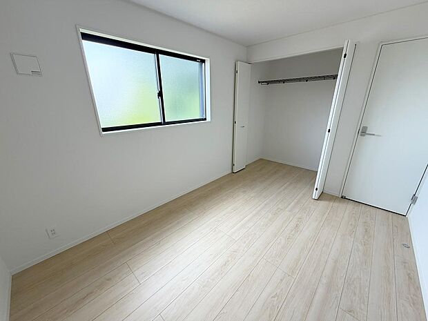☆各部屋大型収納完備☆子供部屋・主寝室にお好きにコーディネートしよう!!