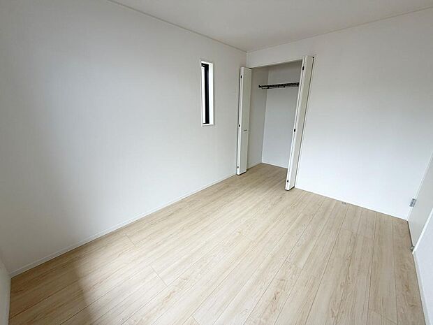 ☆各部屋大型収納完備☆子供部屋・主寝室にお好きにコーディネートしよう!!