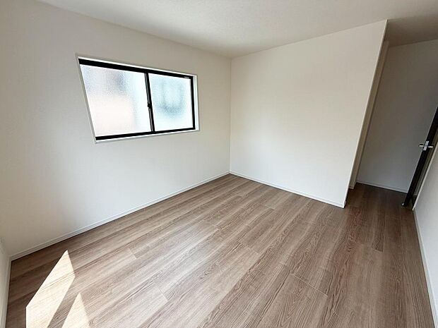 ☆各部屋大型収納完備☆子供部屋・主寝室にお好きにコーディネートしよう!!