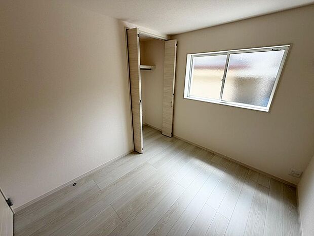 ☆各部屋大型収納完備☆子供部屋・主寝室にお好きにコーディネートしよう!!