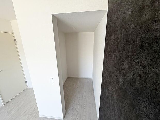 ☆ウォークインクローゼット☆テレワーク・趣味部屋でも!!