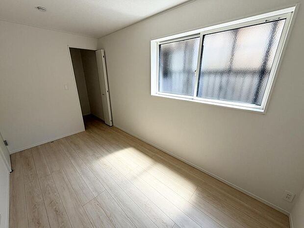 ☆各部屋大型収納完備☆子供部屋・主寝室にお好きにコーディネートしよう!!