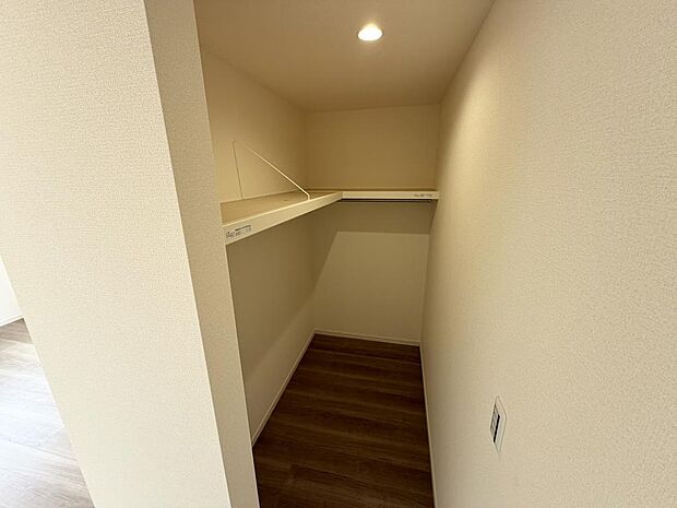 ☆ウォークインクローゼット☆テレワーク・趣味部屋でも!!