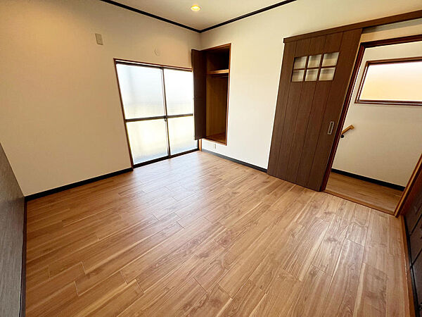 ☆各部屋大型収納完備☆子供部屋・主寝室にお好きにコーディネートしよう！！