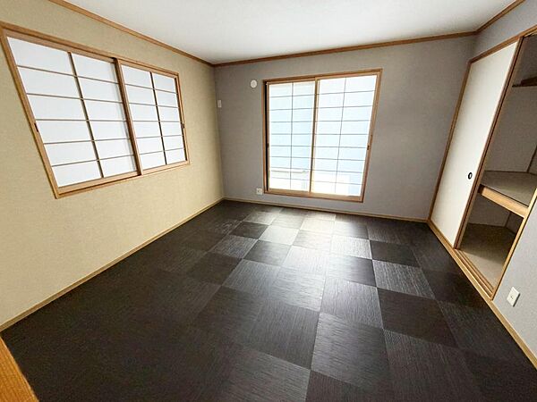 ☆リフォーム中☆各部屋大型収納完備☆子供部屋・主寝室にお好きにコーディネートしよう！！