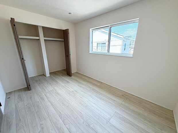 ☆各部屋大型収納完備☆子供部屋・主寝室にお好きにコーディネートしよう！！