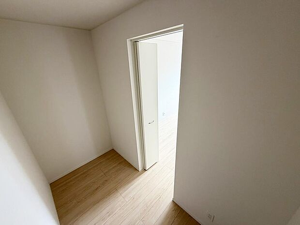 ☆ウォークインクローゼット☆テレワーク・趣味部屋でも！！