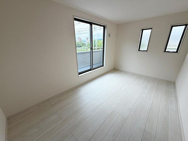 ☆各部屋大型収納完備☆子供部屋・主寝室にお好きにコーディネートしよう！！