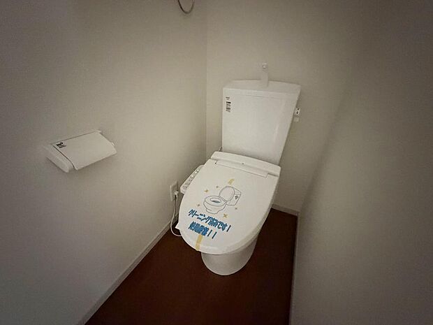 ☆ウレシイシャワートイレ☆1階・2階に完備!パパとのトイレ争いに終止符!!