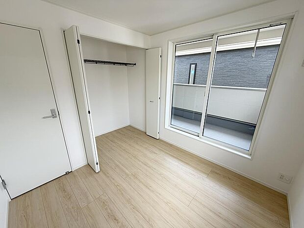 ☆各部屋大型収納完備☆子供部屋・主寝室にお好きにコーディネートしよう!!