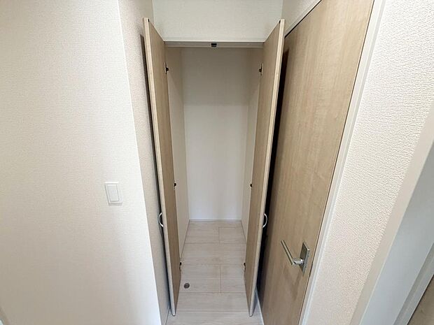☆2階☆廊下にある収納☆