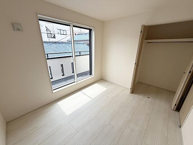 ☆各部屋大型収納完備☆子供部屋・主寝室にお好きにコーディネートしよう!!