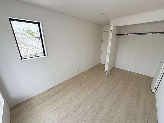 ☆各部屋大型収納完備☆子供部屋・主寝室にお好きにコーディネートしよう!!