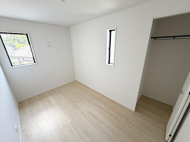 ☆各部屋大型収納完備☆子供部屋・主寝室にお好きにコーディネートしよう!!