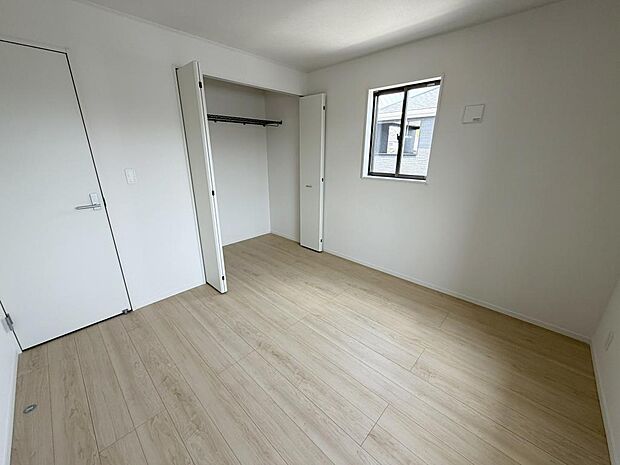 ☆各部屋大型収納完備☆子供部屋・主寝室にお好きにコーディネートしよう！！