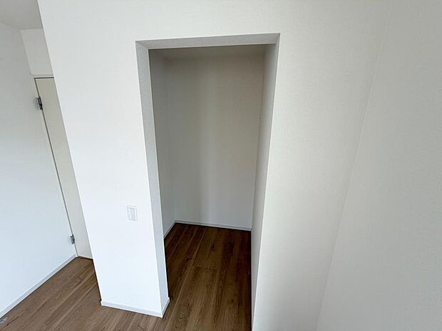 ☆ウォークインクローゼット☆テレワーク・趣味部屋でも！！