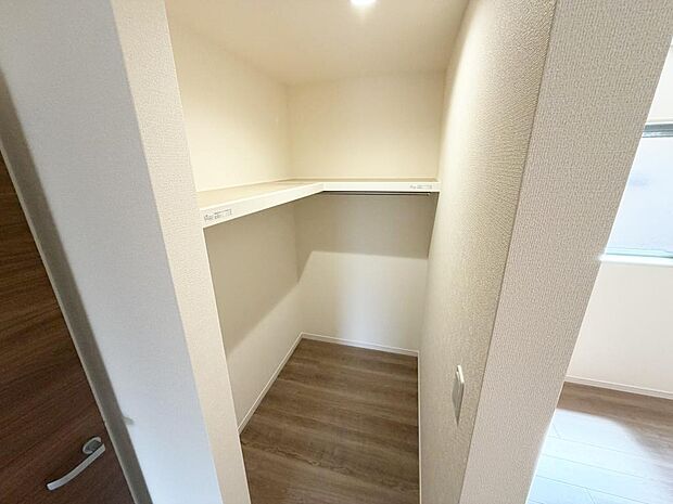 ☆ウォークインクローゼット☆テレワーク・趣味部屋でも！！