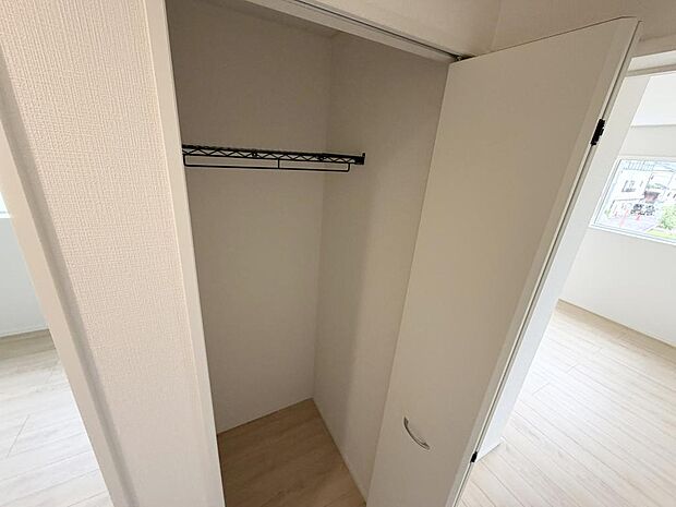 ☆2階☆廊下にある収納☆