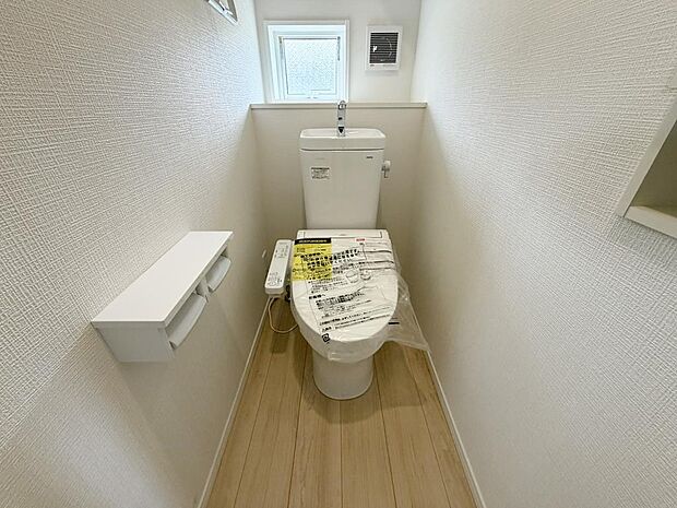☆ウレシイシャワートイレ☆1階・2階に完備！パパとのトイレ争いに終止符！！