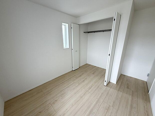 ☆各部屋大型収納完備☆子供部屋・主寝室にお好きにコーディネートしよう！！