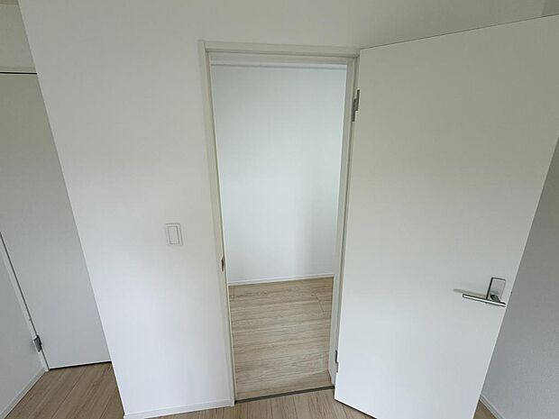 ☆ウォークインクローゼット☆テレワーク・趣味部屋でも!!