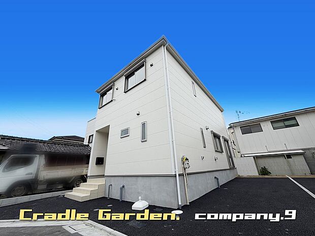 ☆現地外観写真☆CradleGarden☆Last１件☆ほっこりとした街並☆土地36坪☆車２台OK☆日当たり良好☆和室・南面インナーバルコニー☆前道4.7ｍ☆門真市立東小学校まで徒歩４分☆