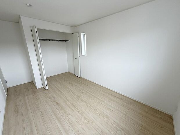 ☆各部屋大型収納完備☆子供部屋・主寝室にお好きにコーディネートしよう！！