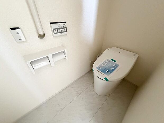 ☆ウレシイシャワートイレ☆1階・2階に完備！パパとのトイレ争いに終止符！！