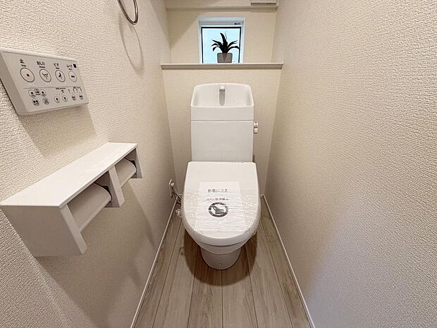☆ウレシイシャワートイレ☆1階・2階に完備！パパとのトイレ争いに終止符！！