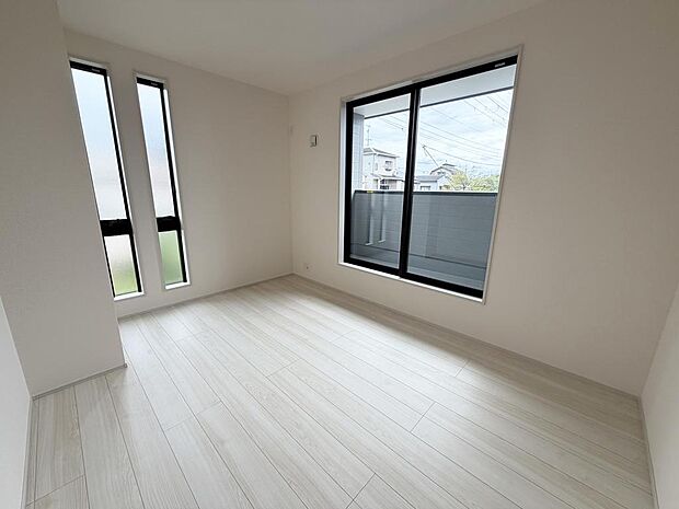 ☆各部屋大型収納完備☆子供部屋・主寝室にお好きにコーディネートしよう!!