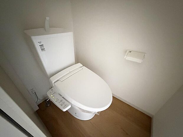 ☆ウレシイシャワートイレ☆1階・2階に完備！パパとのトイレ争いに終止符！！