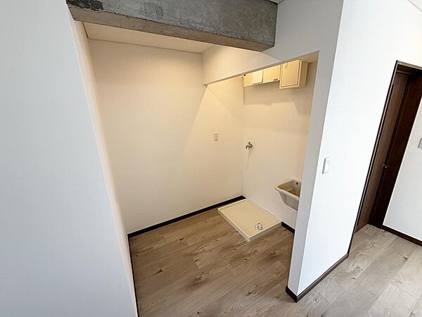 ☆キッチン後ろに洗濯機置き場☆