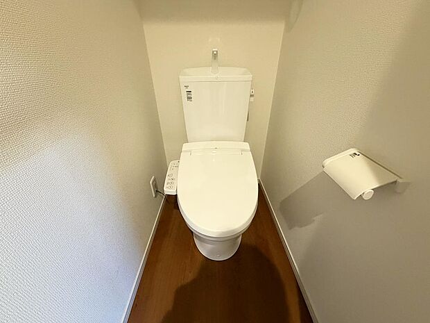 ☆ウレシイシャワートイレ☆1階・2階に完備！パパとのトイレ争いに終止符！！